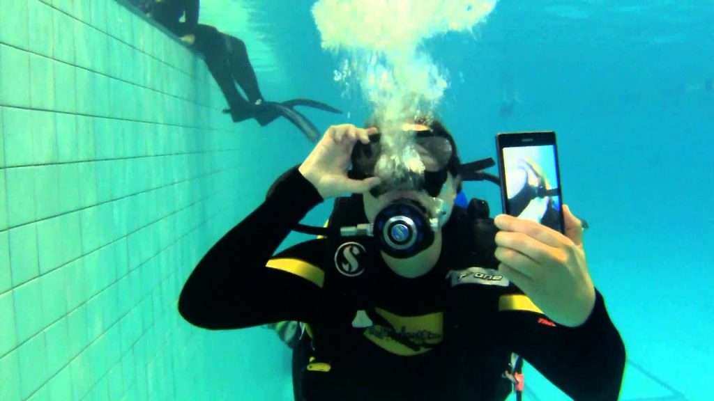 10 смартфонов для качественной подводной съемки 2023