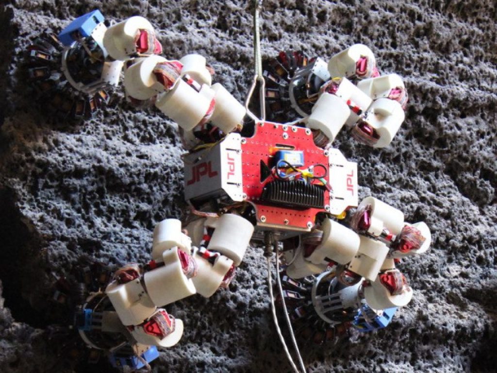 Роботы, которые покорят Солнечную систему: подборка космических ботов