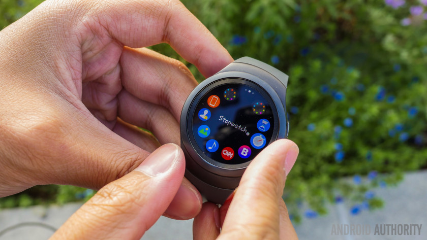 Умные часы Samsung Gear S2