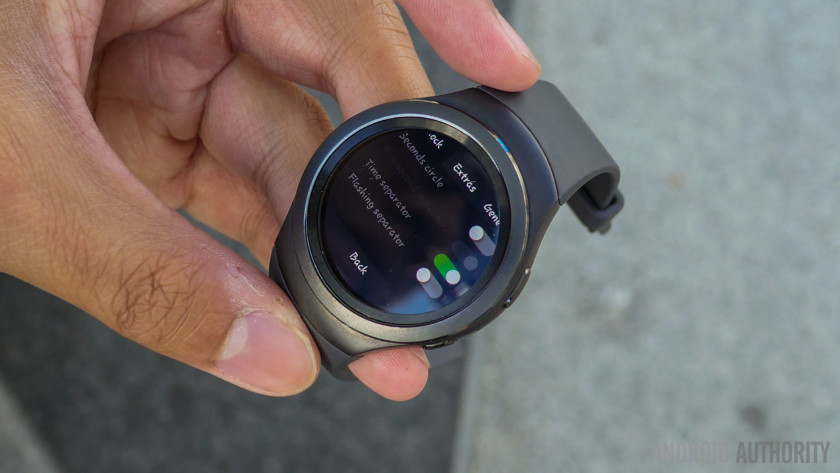 Умные часы Samsung Gear S2