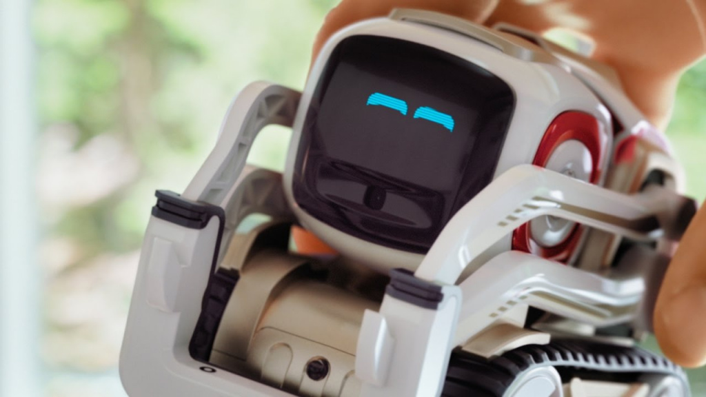 Cozmo — самый милый и эмоциональный робот