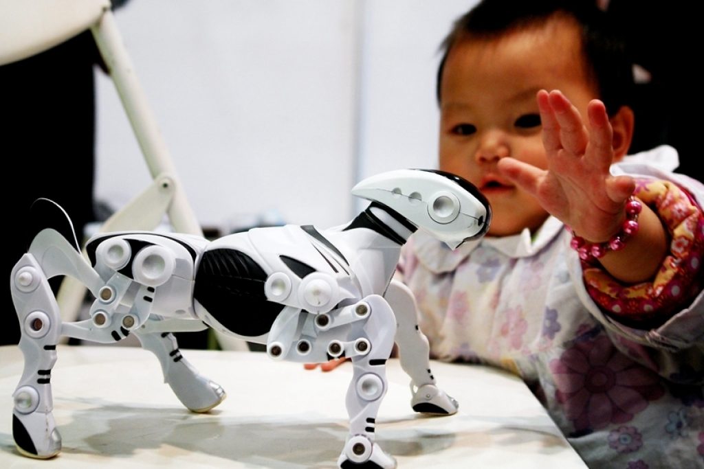 Скайнет не за горами: Самые крутые и современные роботы на выставке World Robot Conference 2019