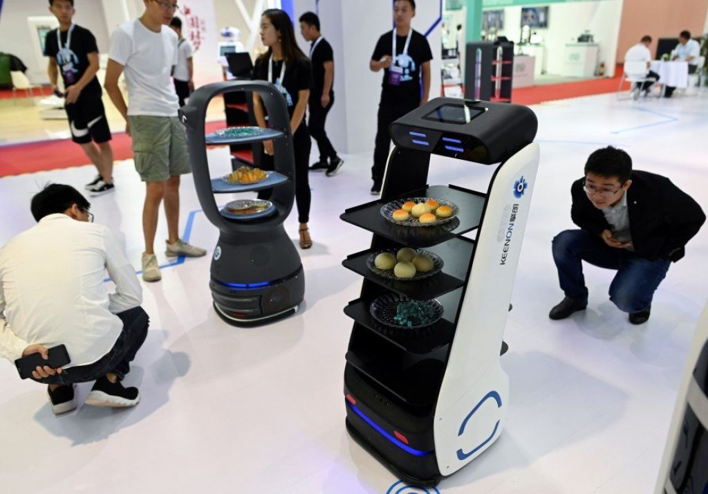 Скайнет не за горами: Самые крутые и современные роботы на выставке World Robot Conference 2019
