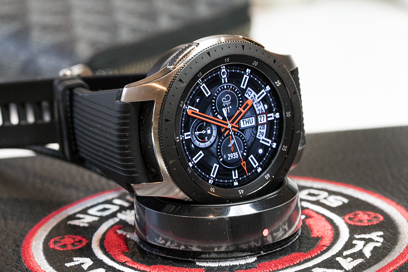 Умные часы Samsung Gear S