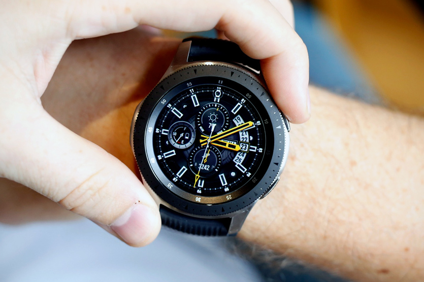 Умные часы Samsung Gear S