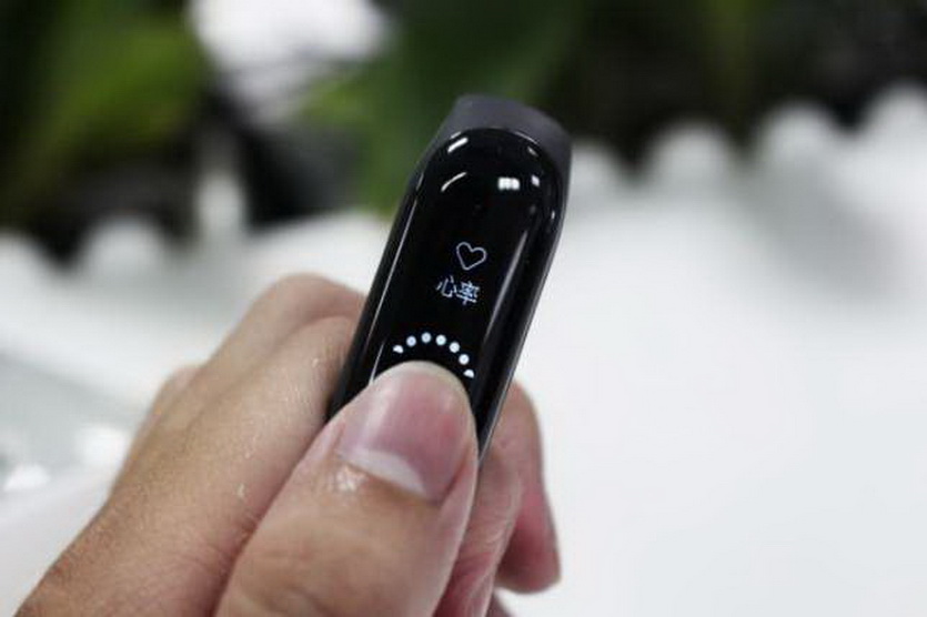 Фитнес-браслет Xiaomi Mi Band 3, черный