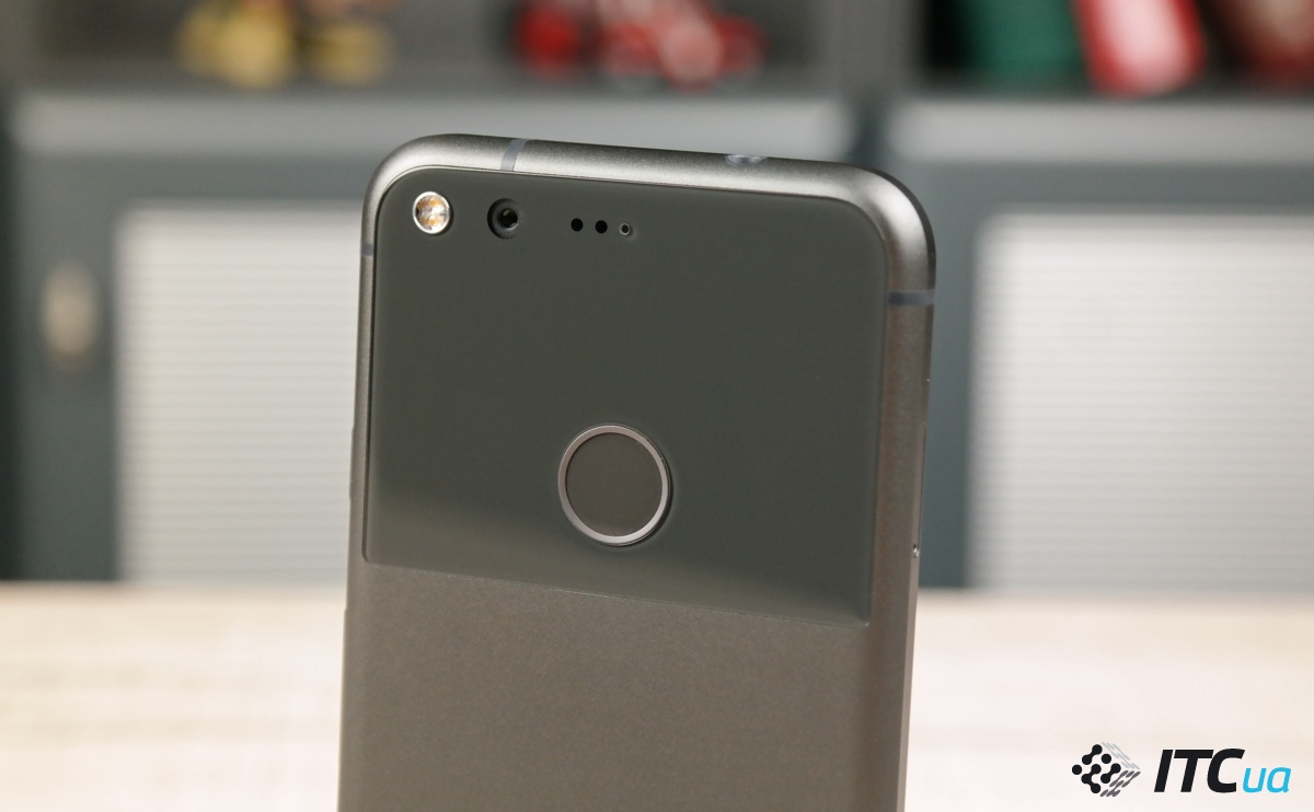 Обзор смартфона Google Pixel 2