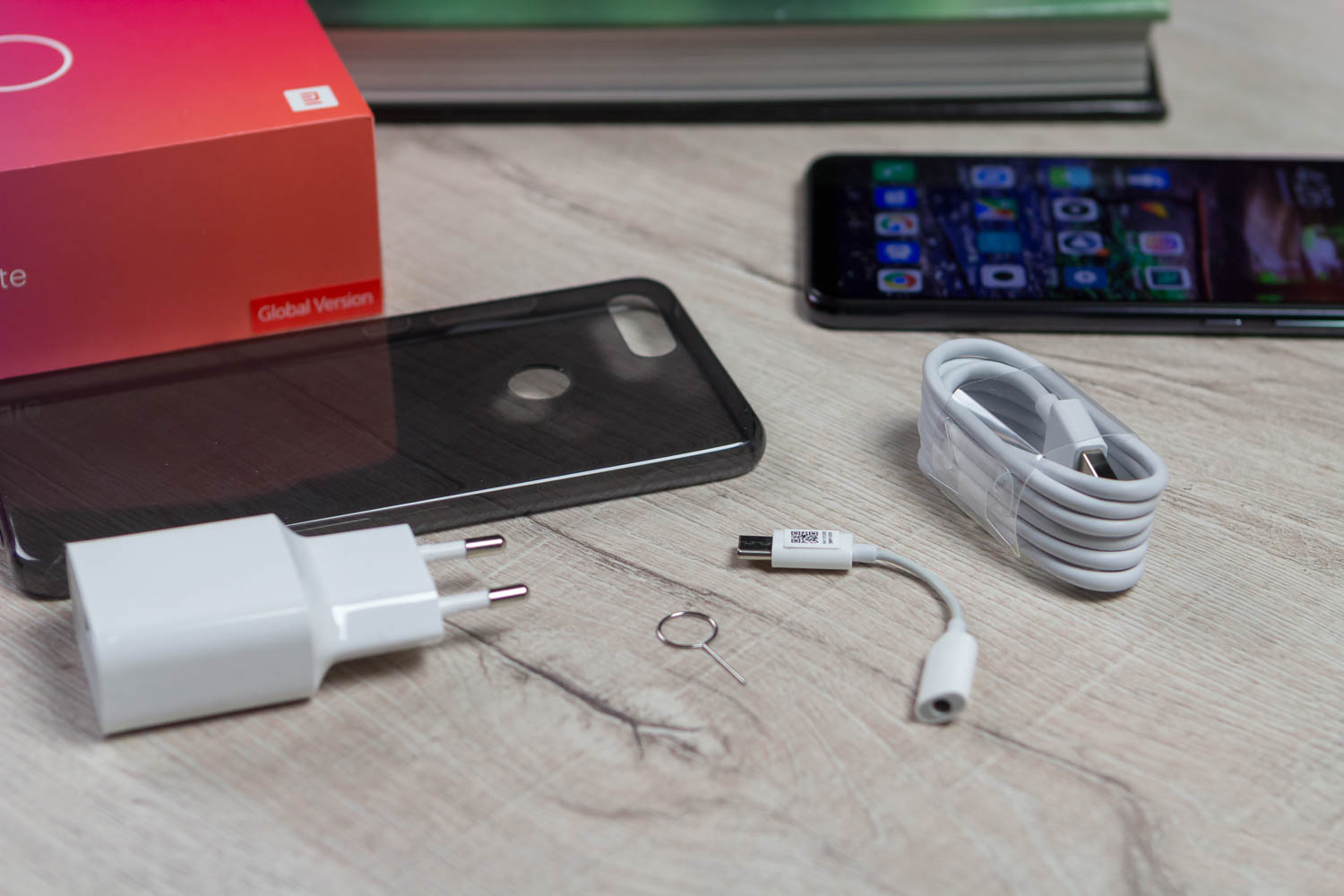 Технические характеристики Xiaomi Mi 8 Lite 64Gb