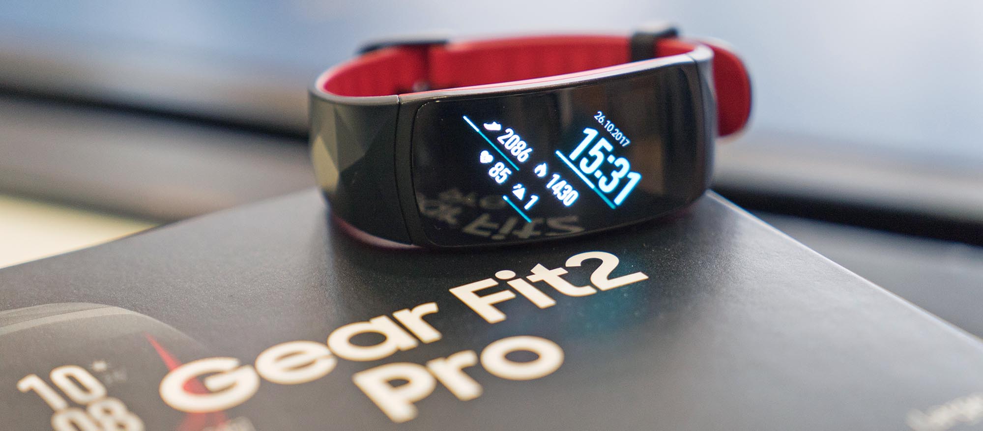 Фитнес-браслет Xiaomi Mi Band 4 NFC научился открывать двери