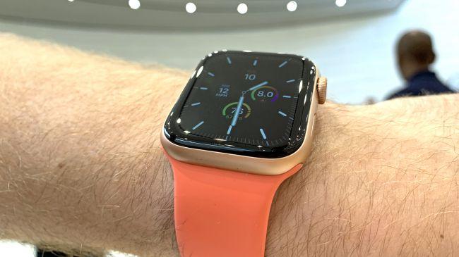 Обзор умных часов Apple Watch Series 5