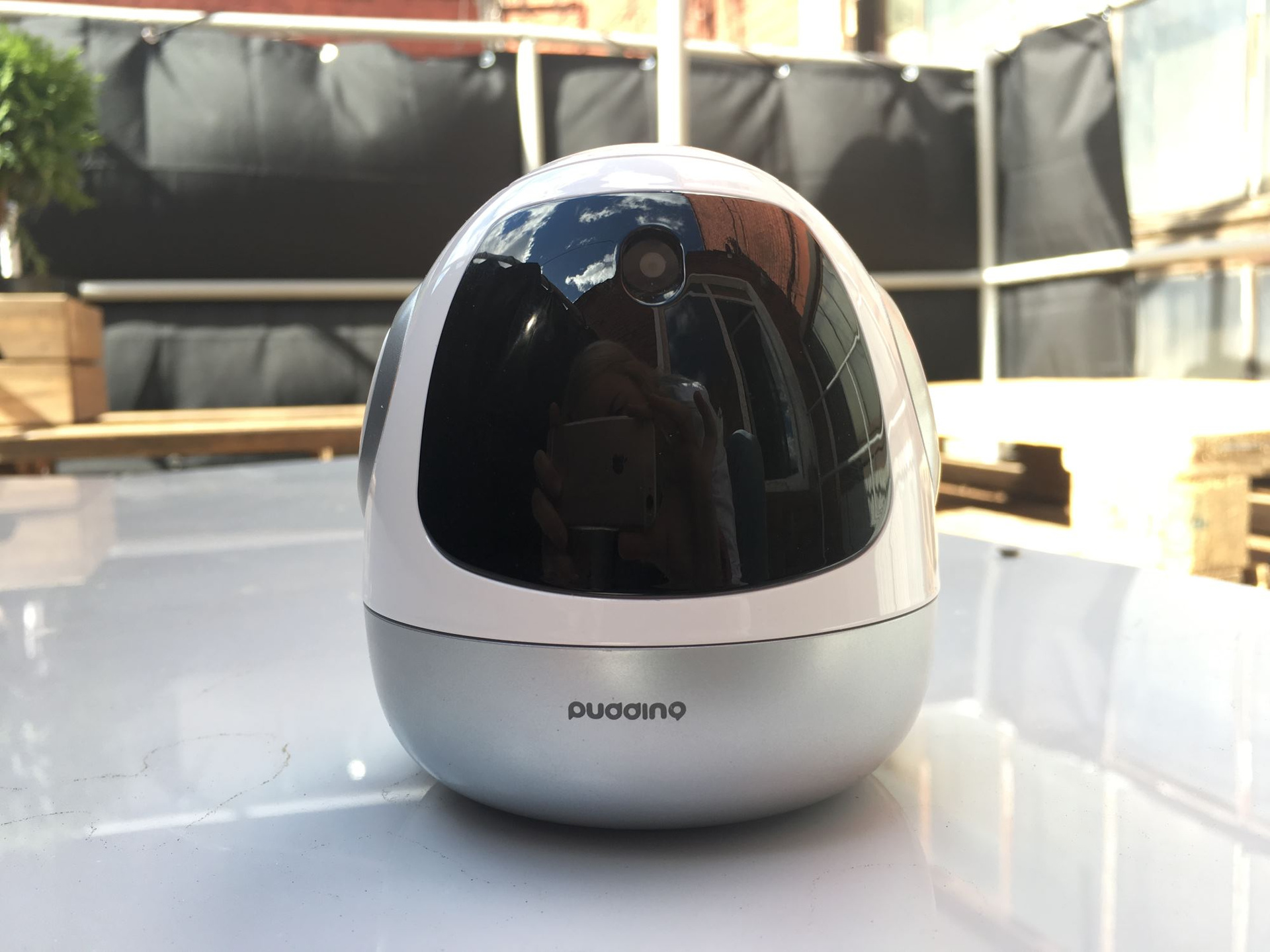 Робот нянька