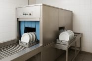 Туннельные посудомоечные машины: большой бизнес чистой посуды