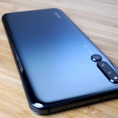 Инсайдер слил информацию о новом Honor 20