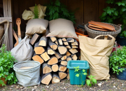 Дрова — это только начало: полезные товары для дома и дачи
