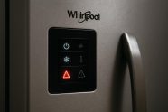 Почему холодильник Whirlpool начал «капризничать» и что с этим делать