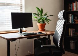 Умные аксессуары для создания идеального рабочего пространства дома