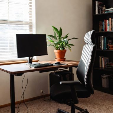 Умные аксессуары для создания идеального рабочего пространства дома