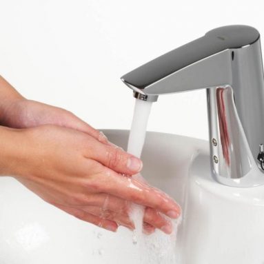 Сенсорный кран для воды