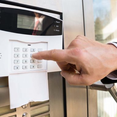 Какие бывают системы охраны и сигнализации для дома?